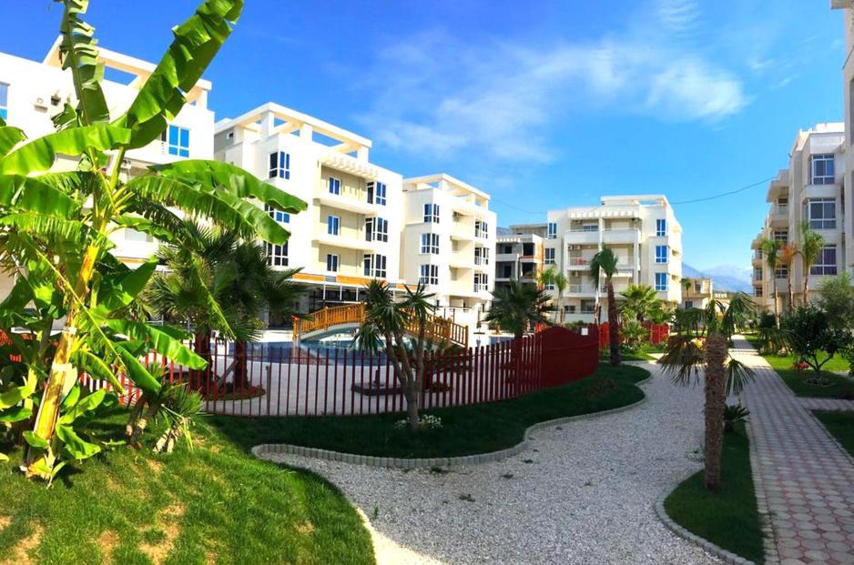 Holiday House Solemare Orikum Bagian luar foto